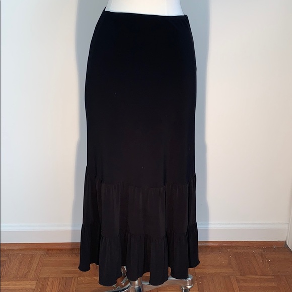 Ninety Dresses & Skirts - Wear everywhere Little Black Skirt! Wrinkle free